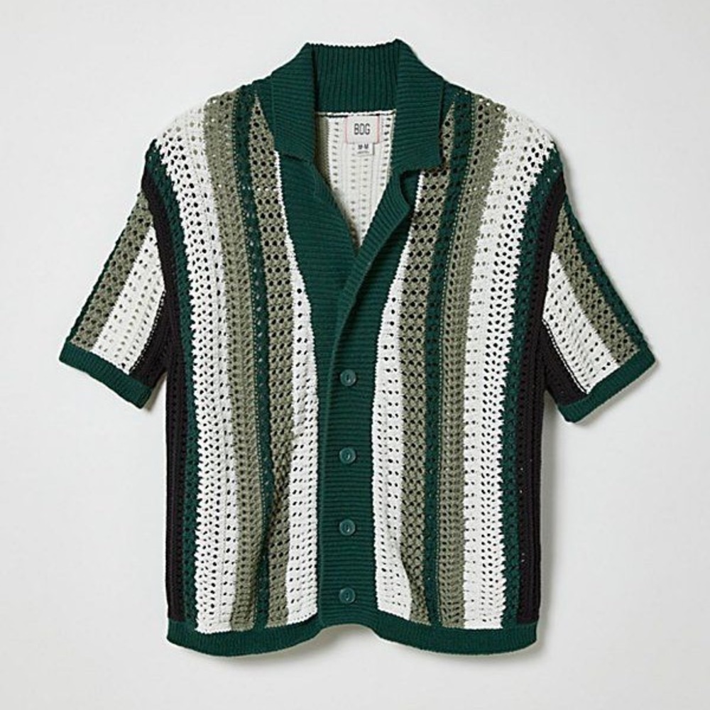 BDG (Urban Outfitters) Button Down Top. 
Size: Men’s L-G
Style: Unisex